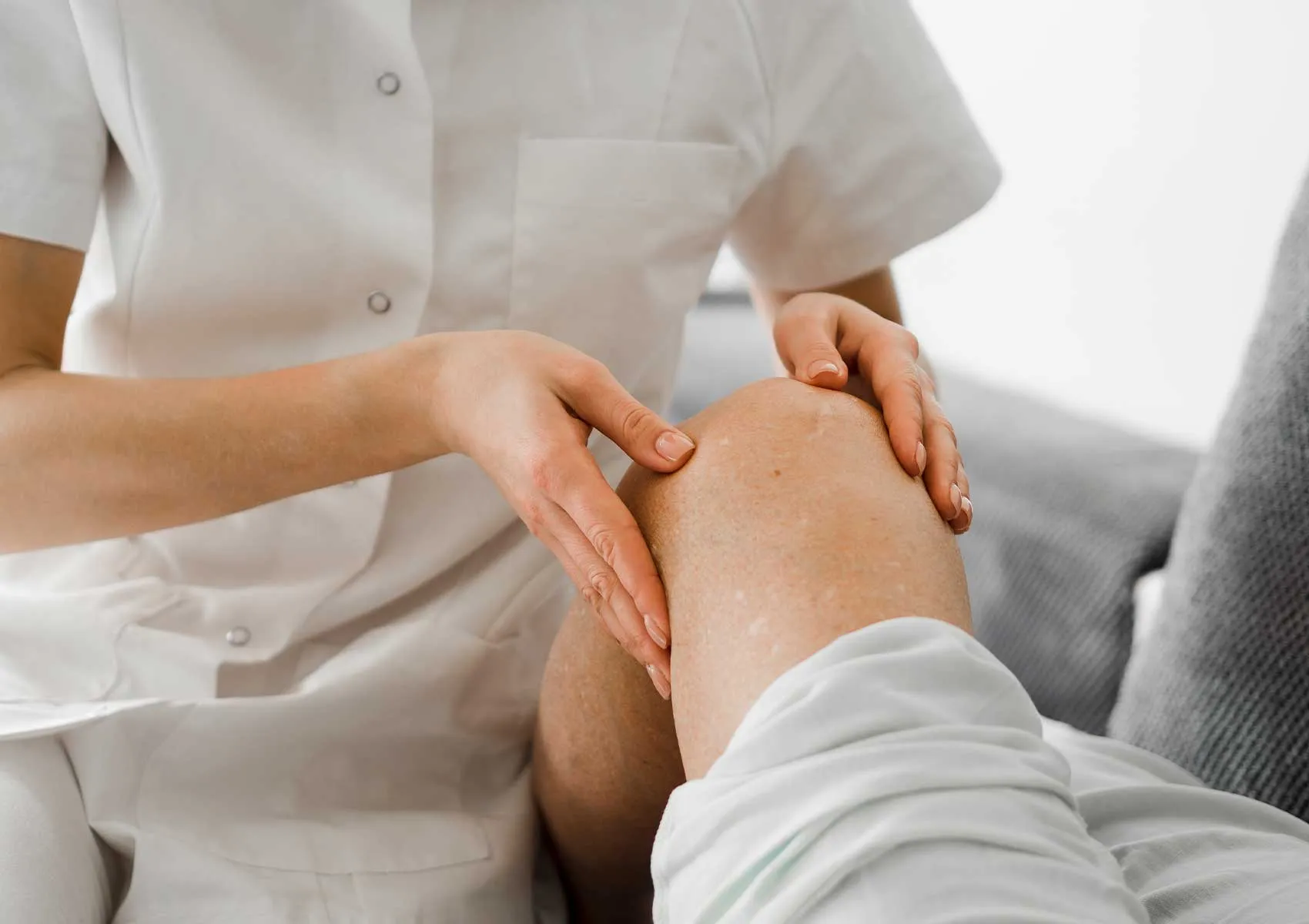 Ameliyatsız Diz Tedavileri: PRP, Fizik Tedavi ve Daha Fazlası