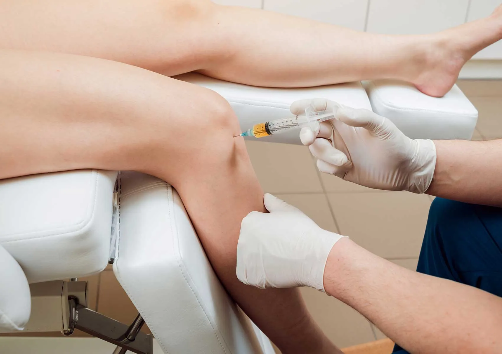 Knee Stem Cell Therapy vs PRP: Key Differences and Comparison