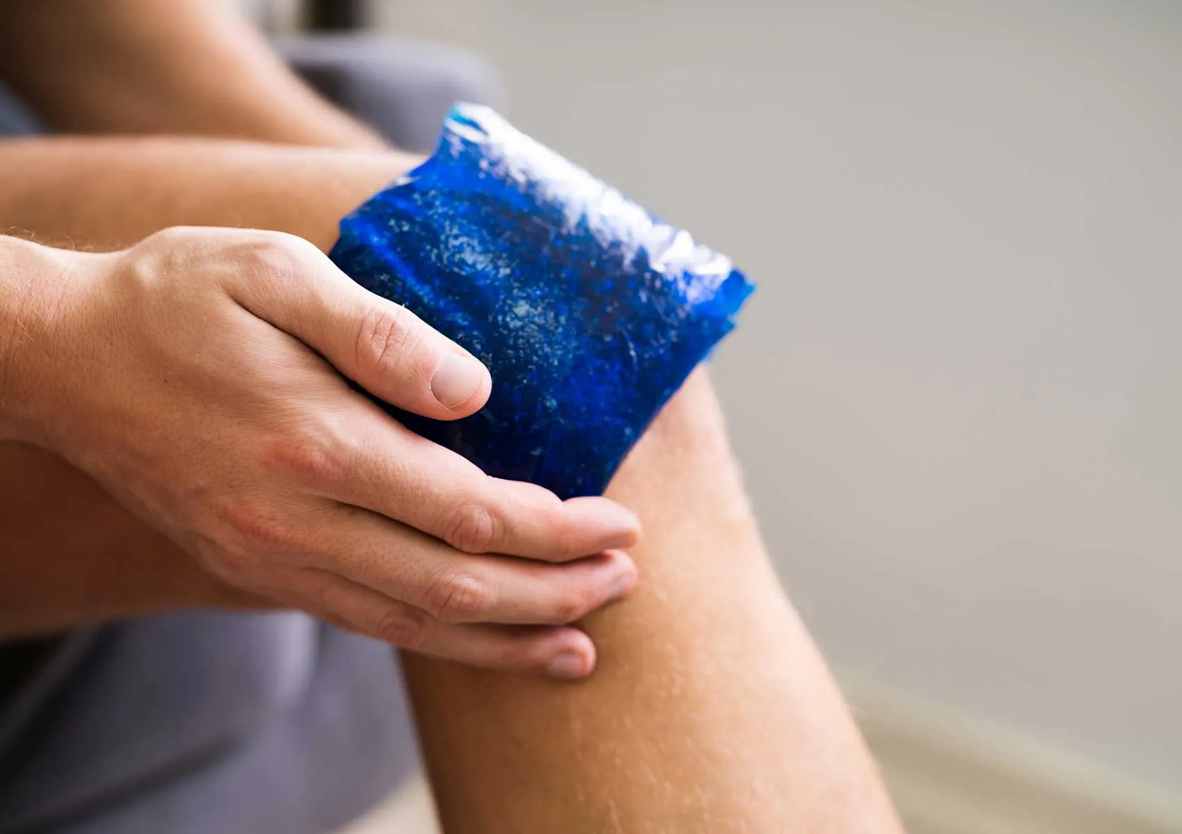 Ice or Heat for Joint Pain: Which One Should You Use?