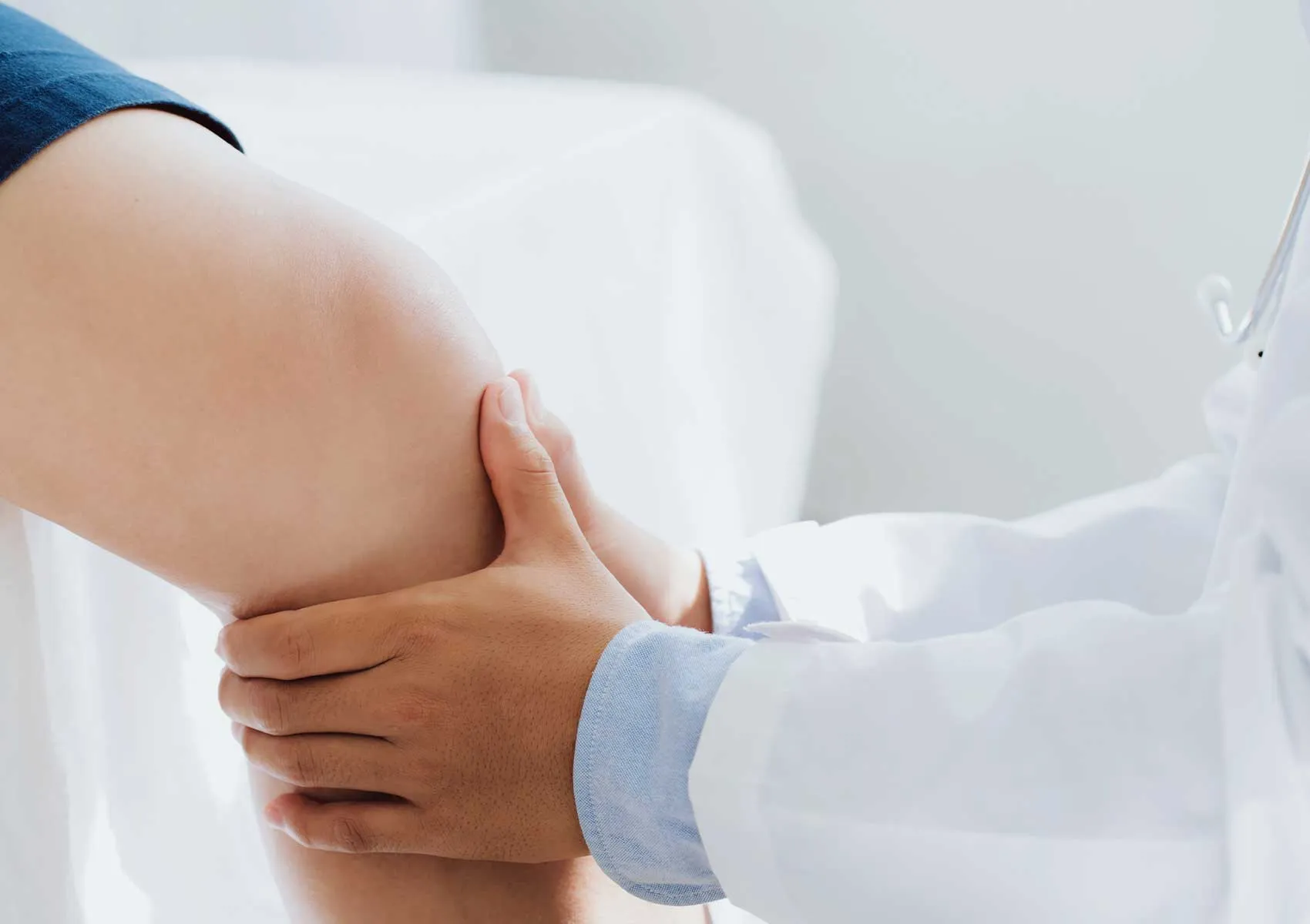 Differences Between Osteotomy and Joint Replacement (Prosthesis)